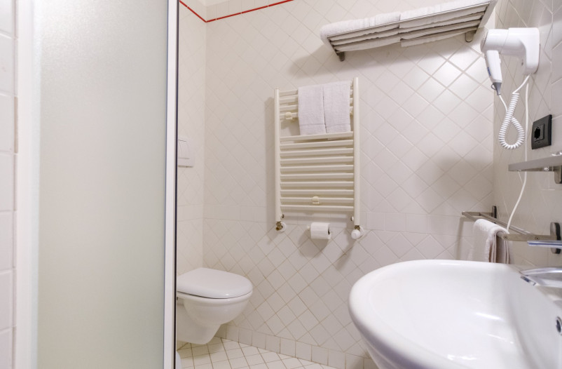 media.Quadrupla senza vista piste comfort room 2